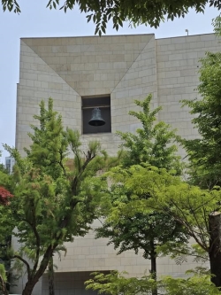 울리지 않는 종 